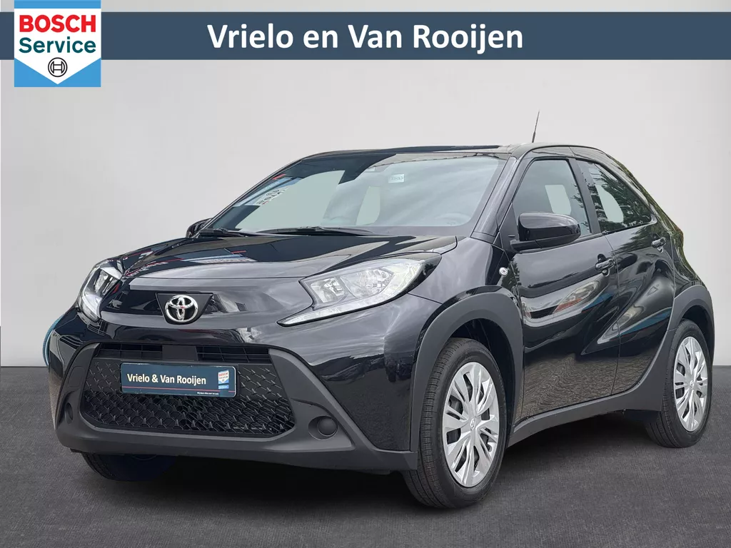 Toyota Aygo X 1.0 VVT-i MT Play | NIEUW! | Airco | ACC | Camera | Stoelverwarming | DAB | ( Vestiging - Nieuwegein )