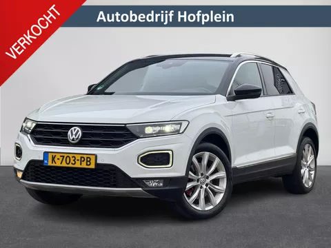 Volkswagen T-Roc 1.5 TSI Sport | Airco | Carplay | Camera | Parkeersensor voor/achter | Winter-pakket | LM velgen | ( Vestiging - Vianen )