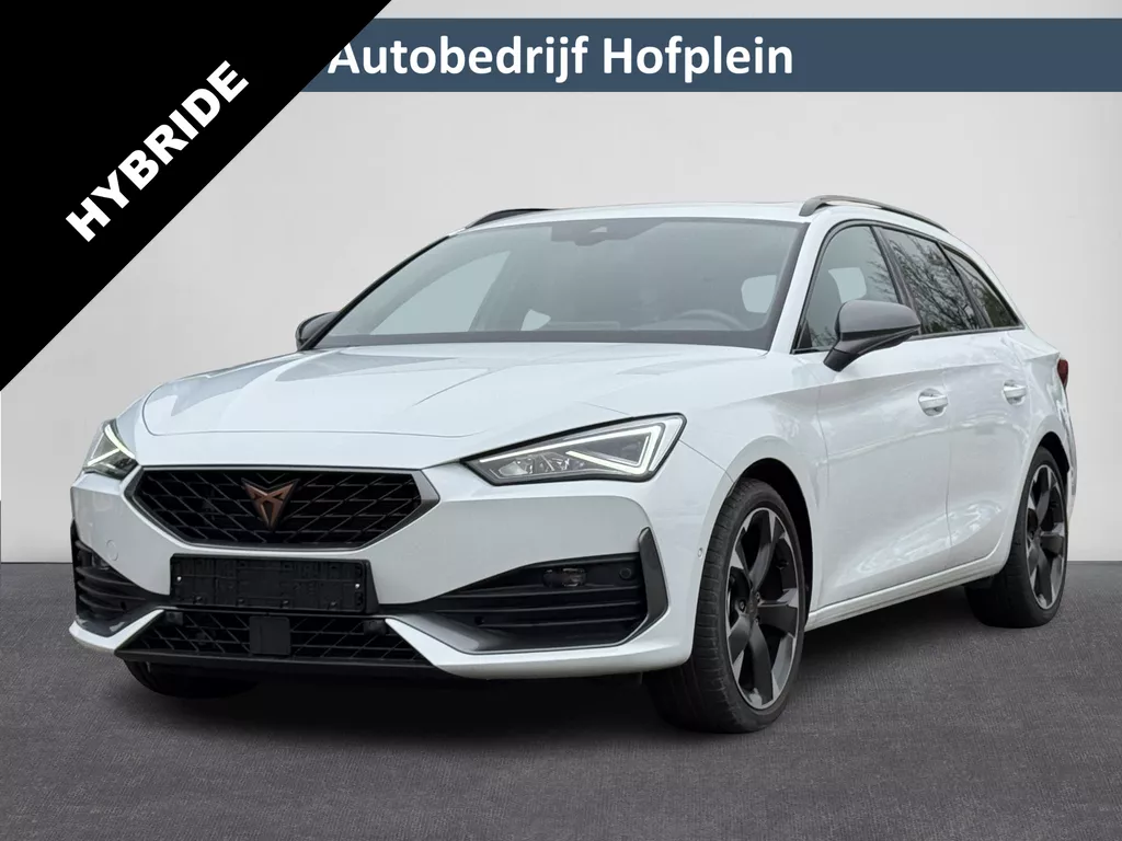 CUPRA Leon Sportstourer 1.5 eTSI Automaat Business Edition  | Panorama Schuifdak | Navigatie | Climate Control | LED Verlichting | 18"Lmv | Camera | Keyless Go | Apple Carplay/Android Auto  ( Vestiging - Vianen )